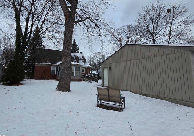 14041 Vernon Street, Oak Park, MI 48237