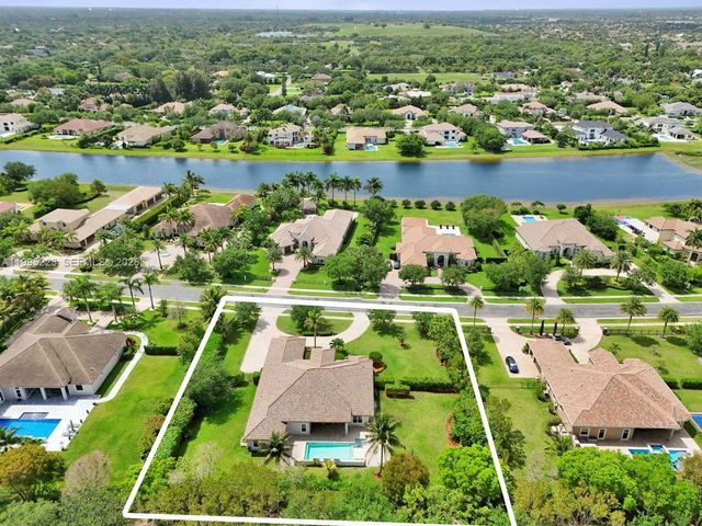 14401 N Jockey Cir N, Davie, FL 33330