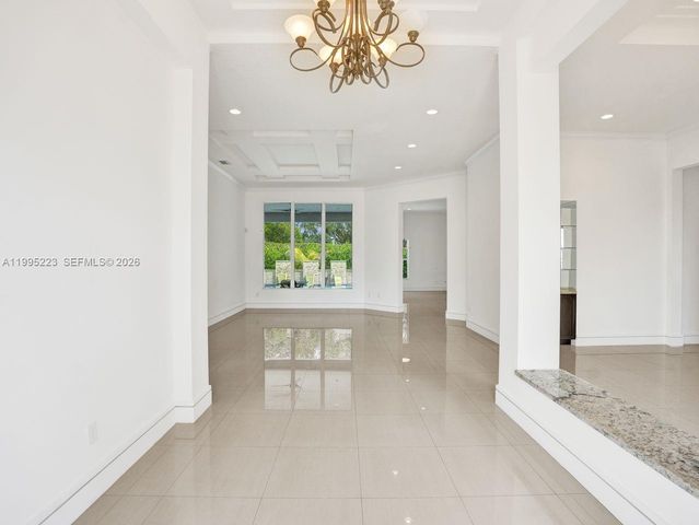 14401 N Jockey Cir N, Davie, FL 33330