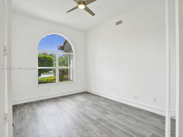 14401 N Jockey Cir N, Davie, FL 33330