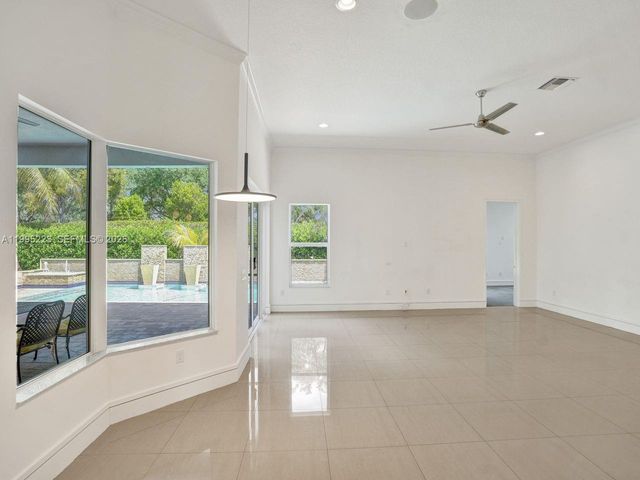 14401 N Jockey Cir N, Davie, FL 33330