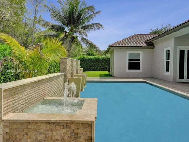 14401 N Jockey Cir N, Davie, FL 33330