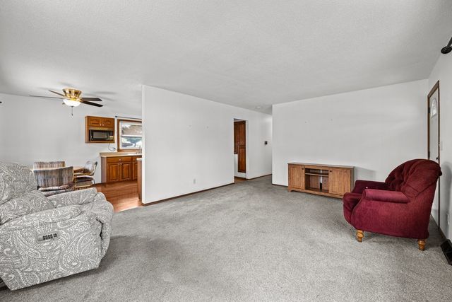 7912 9th Street W, Rock Island, IL 61201