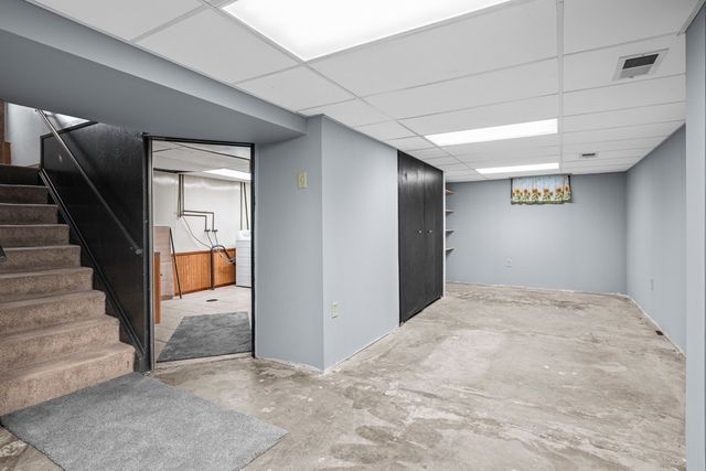 7912 9th Street W, Rock Island, IL 61201