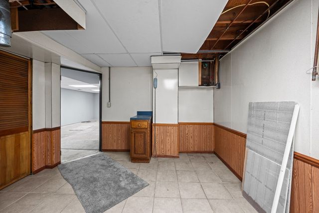 7912 9th Street W, Rock Island, IL 61201