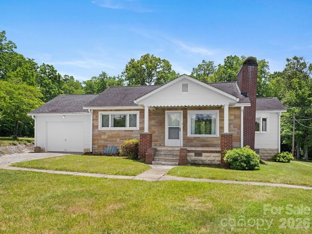 1230 Dana Road, Hendersonville, NC 28792