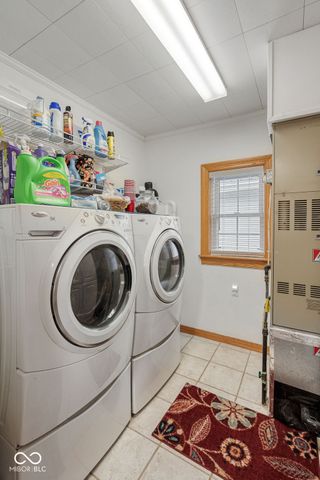 2122 Wolfs Point Drive, Rochester, IN 46975