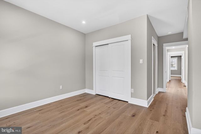 1215 N LECOUNT ST, Philadelphia, PA 19121