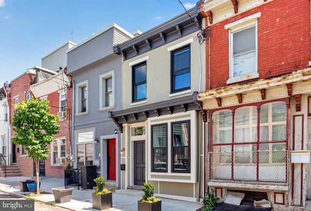 1215 N LECOUNT ST, Philadelphia, PA 19121