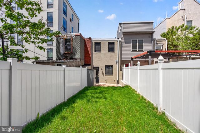 1215 N LECOUNT ST, Philadelphia, PA 19121