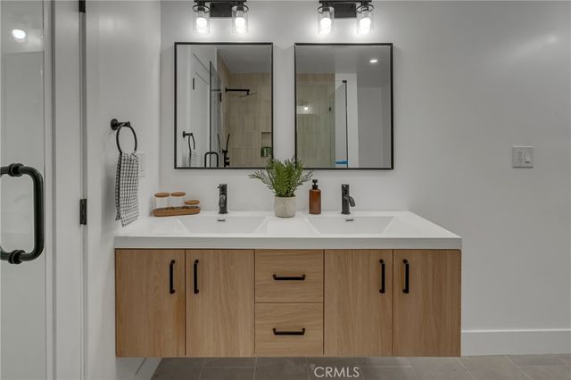 1741 N Rose, Burbank, CA 91505