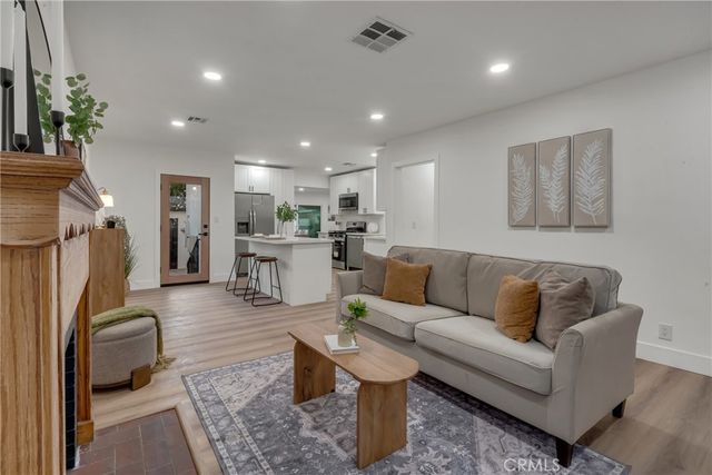 1741 N Rose, Burbank, CA 91505