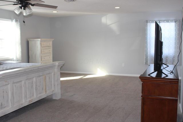 9608 Loudon Street, Johnstown, OH 43031