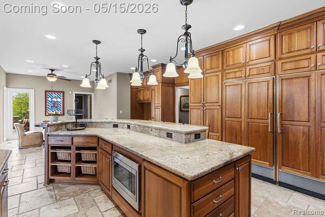 7374 Fox Hill Lane, Northville, MI 48168