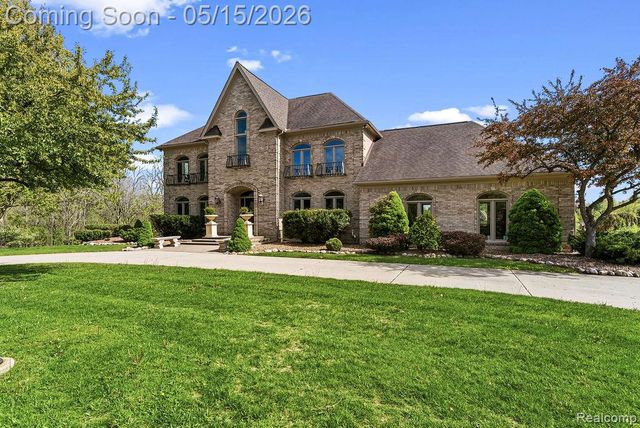 7374 Fox Hill Lane, Northville, MI 48168