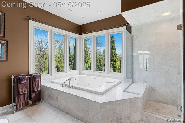 7374 Fox Hill Lane, Northville, MI 48168
