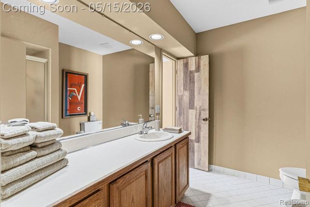 7374 Fox Hill Lane, Northville, MI 48168