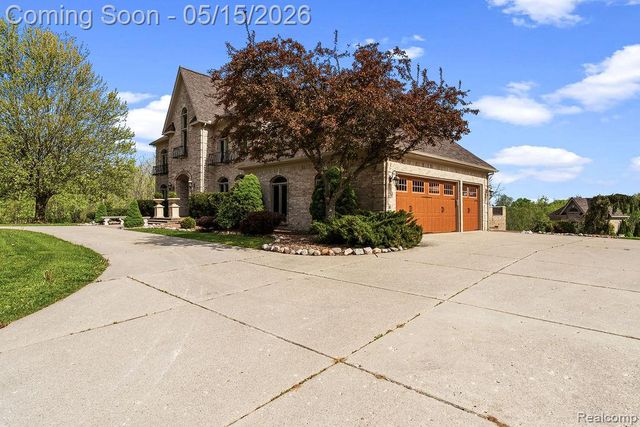 7374 Fox Hill Lane, Northville, MI 48168