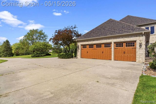 7374 Fox Hill Lane, Northville, MI 48168