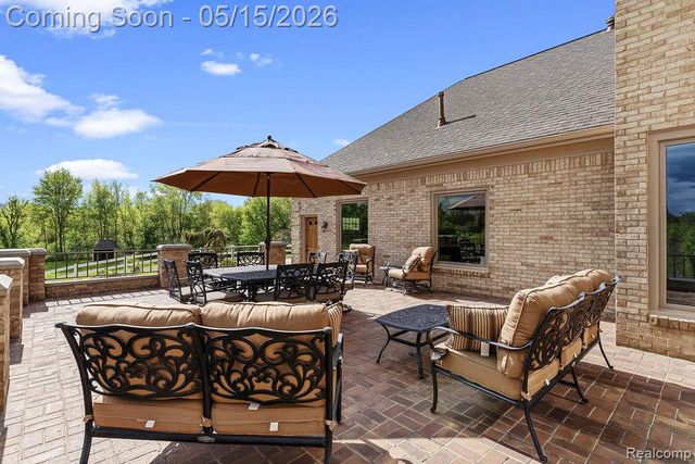 7374 Fox Hill Lane, Northville, MI 48168