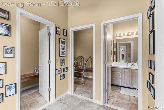 7374 Fox Hill Lane, Northville, MI 48168