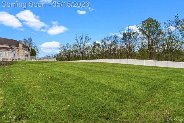 7374 Fox Hill Lane, Northville, MI 48168