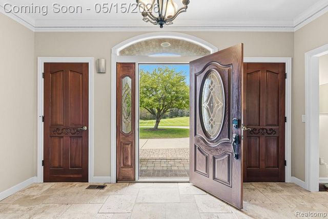 7374 Fox Hill Lane, Northville, MI 48168