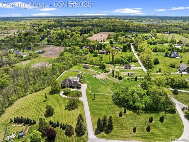 7374 Fox Hill Lane, Northville, MI 48168