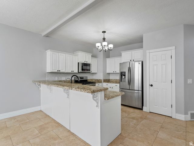 10968 MAPLE FARMS LN, South Jordan, UT 84095