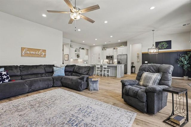 136 SW 167th Street, Oklahoma City, OK 73170