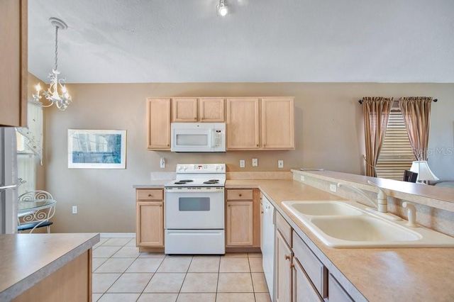 144 SEVILLE POINTE AVENUE, Orlando, FL 32807
