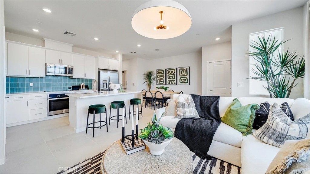 2607 Cloudview Privado, Ontario, CA 91761