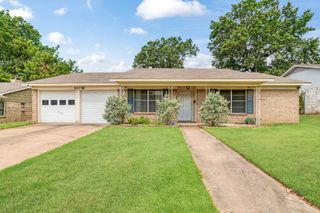 3435 Robin Road, Paris, TX 75460