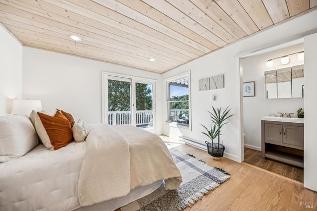 23 Arcangel Ct, Fairfax, CA 94930