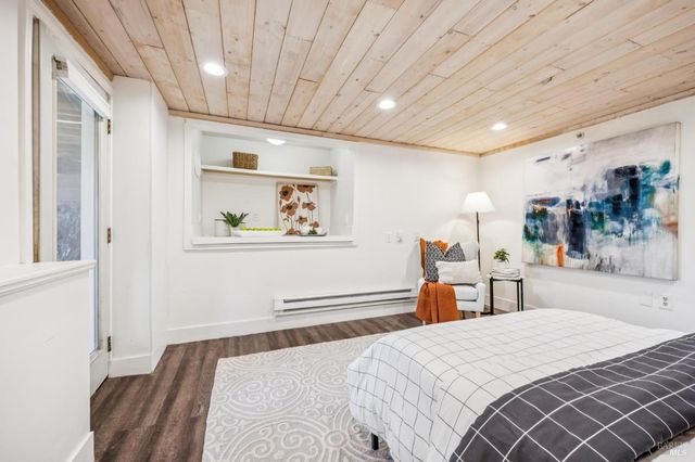 23 Arcangel Ct, Fairfax, CA 94930