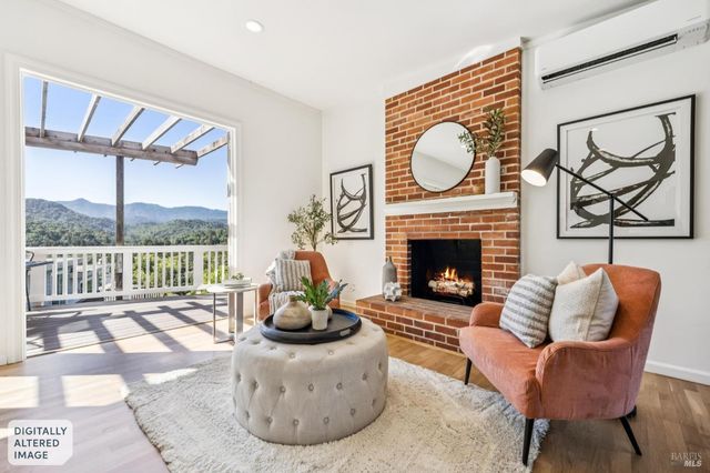 23 Arcangel Ct, Fairfax, CA 94930