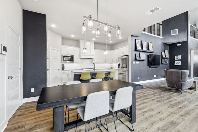 2117 Tolleson Drive, Fort Worth, TX 76008