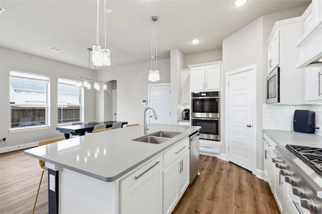 2117 Tolleson Drive, Fort Worth, TX 76008