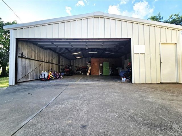 804 Crestline Drive, Mexia, TX 76667