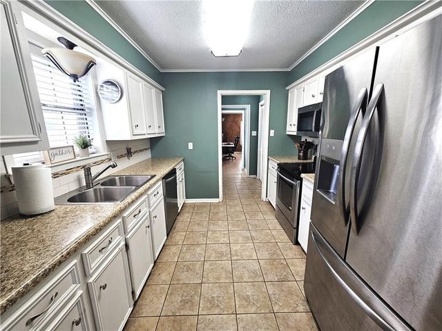 804 Crestline Drive, Mexia, TX 76667