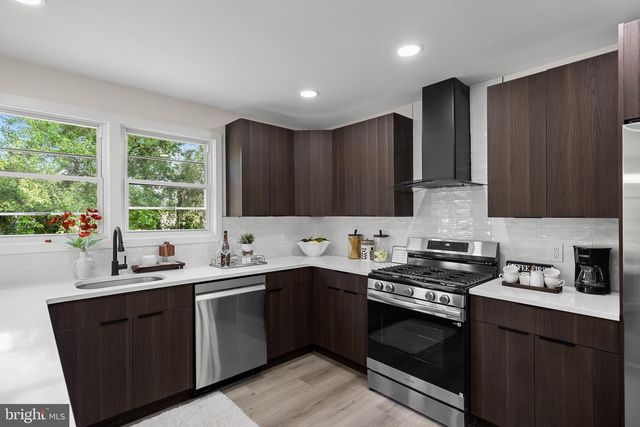 7 STONE RIVER RD, Clementon, NJ 08021