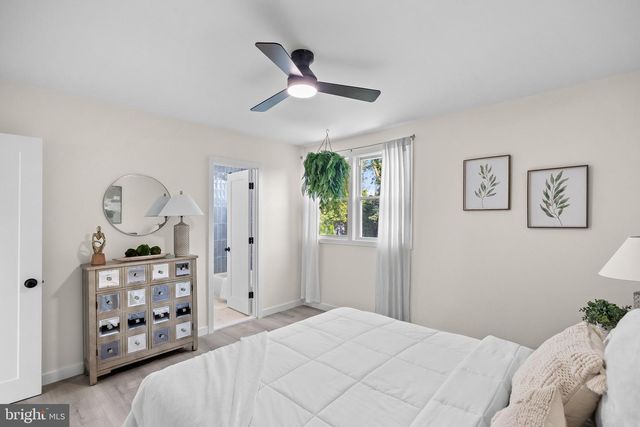 7 STONE RIVER RD, Clementon, NJ 08021