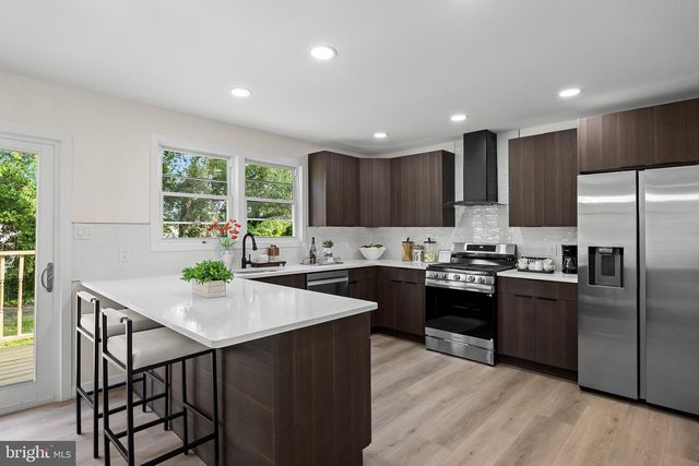 7 STONE RIVER RD, Clementon, NJ 08021