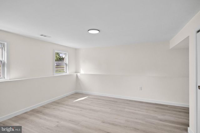 7 STONE RIVER RD, Clementon, NJ 08021