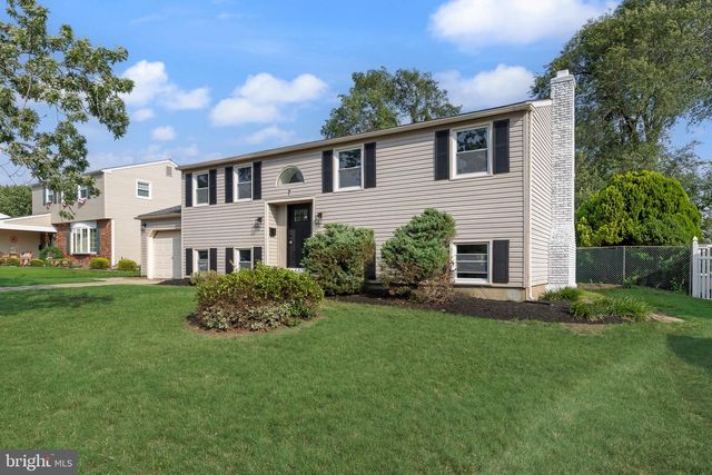 7 STONE RIVER RD, Clementon, NJ 08021