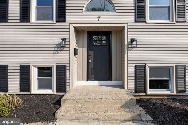 7 STONE RIVER RD, Clementon, NJ 08021