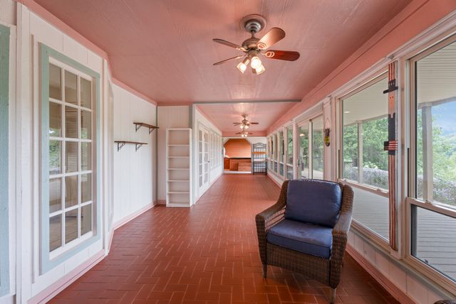 9302 Ravenswood Road, Granbury, TX 76049