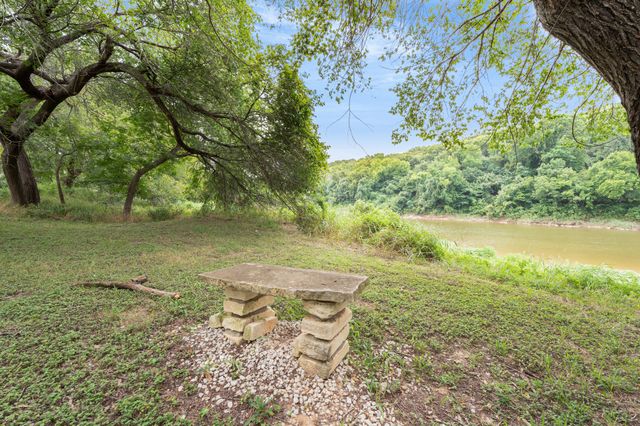 9302 Ravenswood Road, Granbury, TX 76049