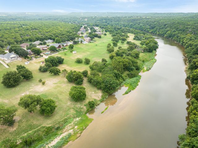 9302 Ravenswood Road, Granbury, TX 76049