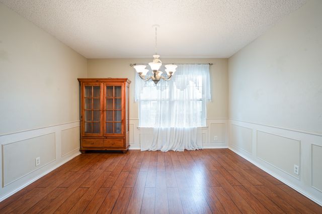 9302 Ravenswood Road, Granbury, TX 76049